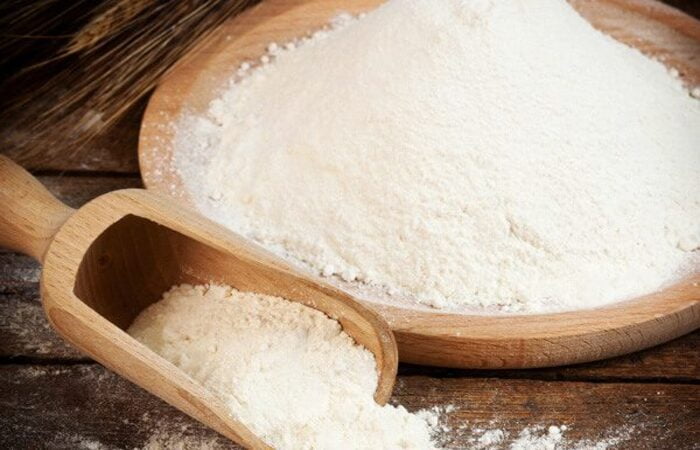 Với máy xay, bạn có thể dễ dàng làm bột gạo tại nhà