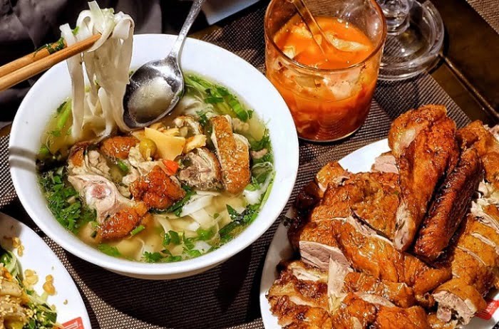 Cách nấu phở vị quay đơn giản ngay tại nhà